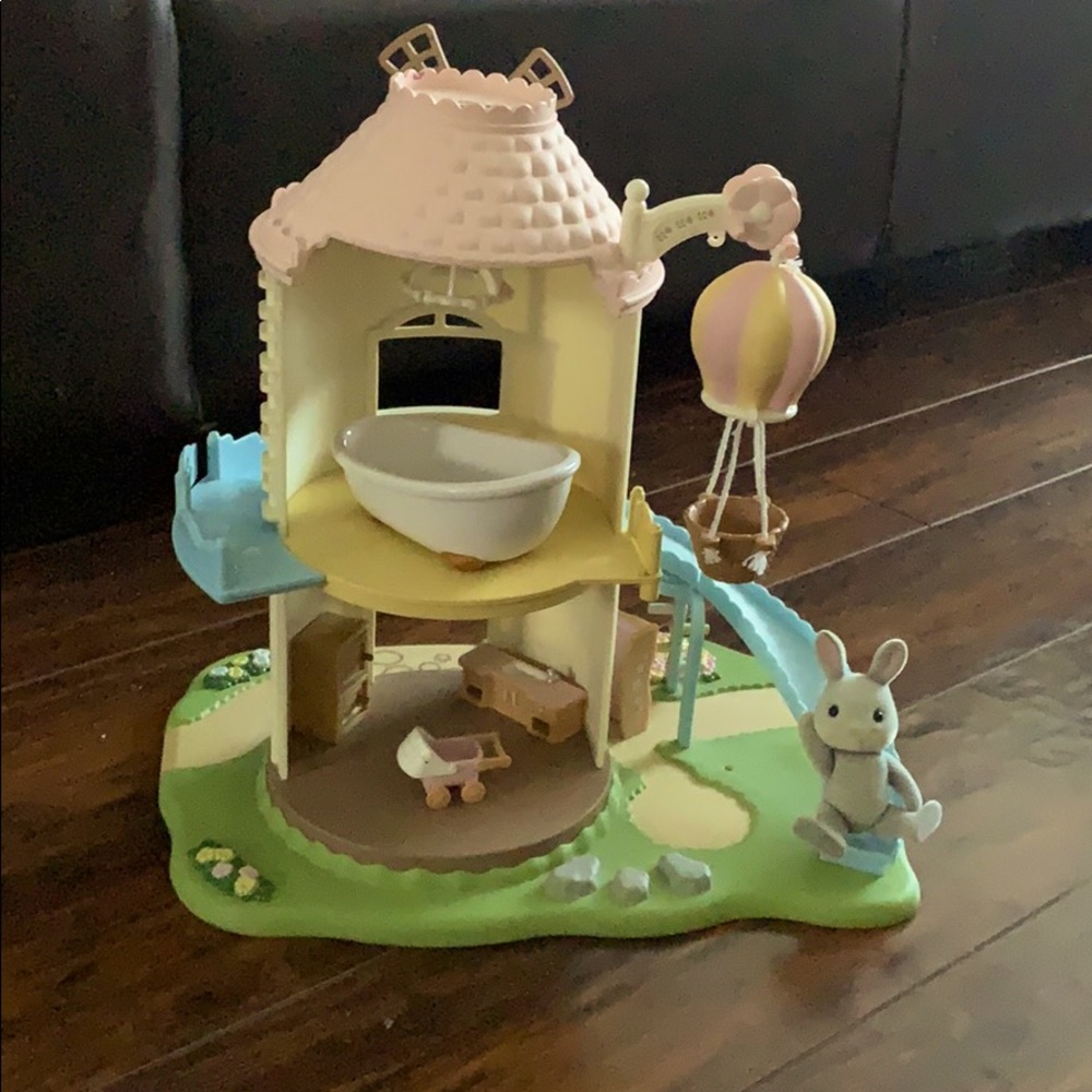 Calico Critters Baby Playhouse Windmill + Furn.!